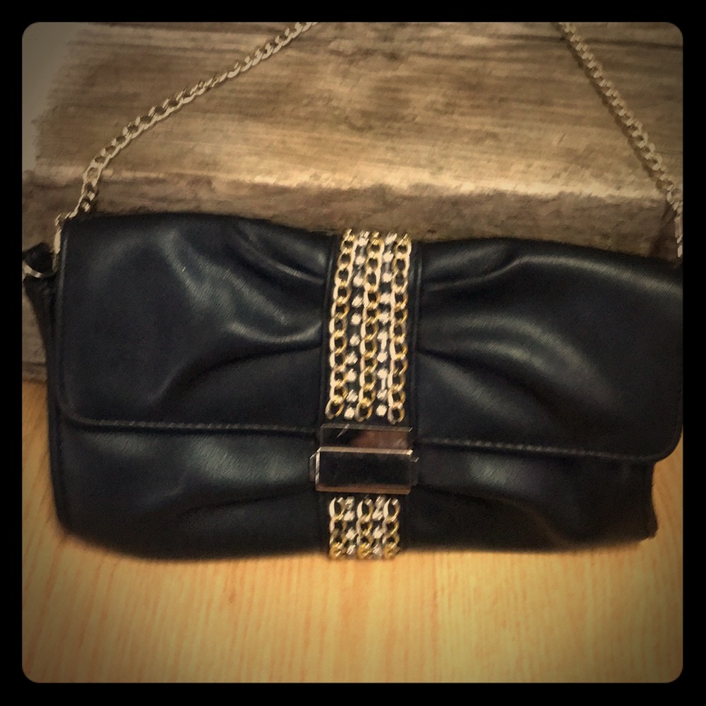 Black and Gold with rhinestone purse 👜